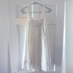BCGB white flowy dress